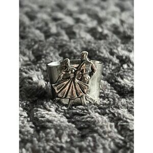 Mens‎ Vintage Dancing Tye Pendant